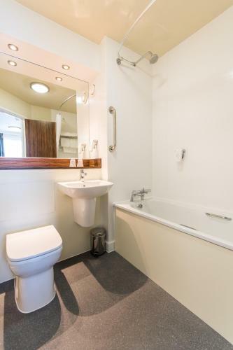 Hotel Canterbury Bell By Marston's Inns