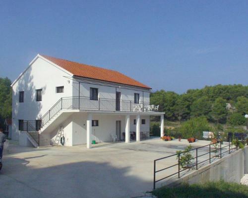 Hostal Studio Sutivan 747a