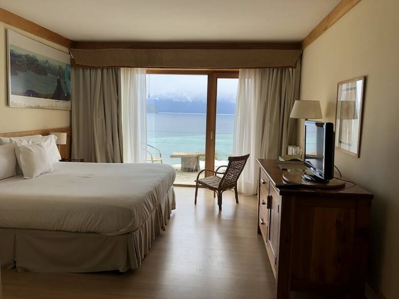 Correntoso Lake & River Hotel