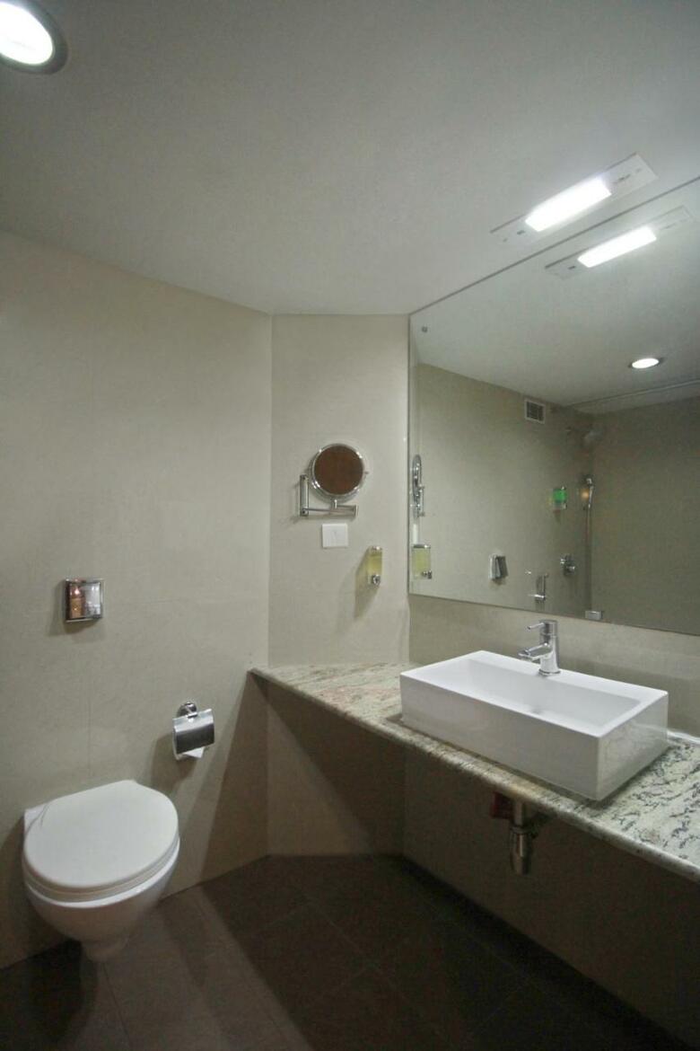 Hotel Monarch Brigade