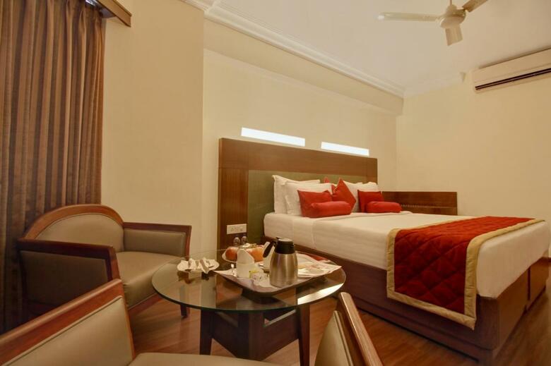 Hotel Monarch Brigade