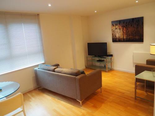Halo Serviced Apartments - The Gateway