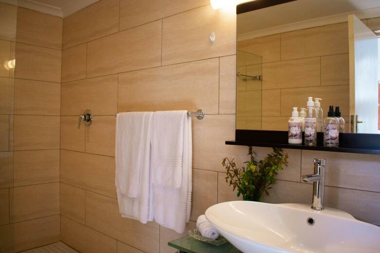 Hotel Five Seasons