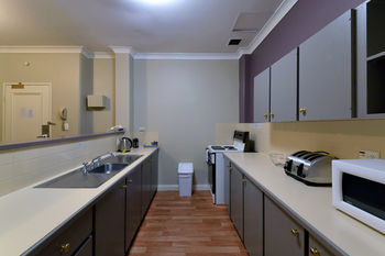 Hotel Quest Mansions