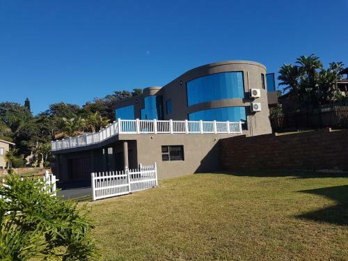 Mangie Villa