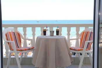 El Greco Beach Hotel