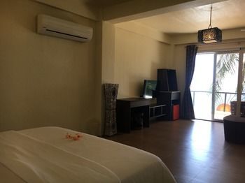 Apartamento Sunset At Aninuan Beach Resort
