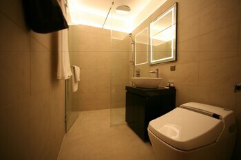Bonum 1957 Hanok Stay And Hotel