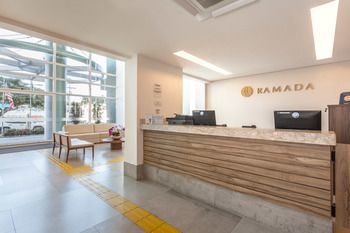 Ramada Hotel And Suites Maca�