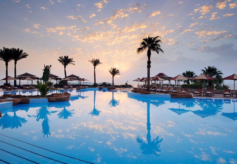 Hotel Renaissance Golden View Beach Resort