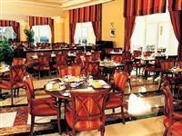 Hotel Renaissance Golden View Beach Resort