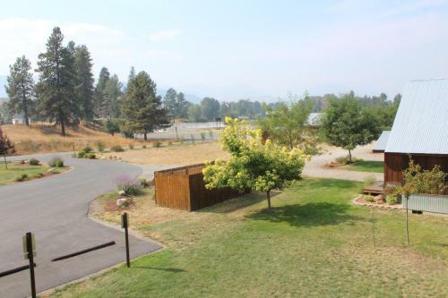 Methow River Lodge