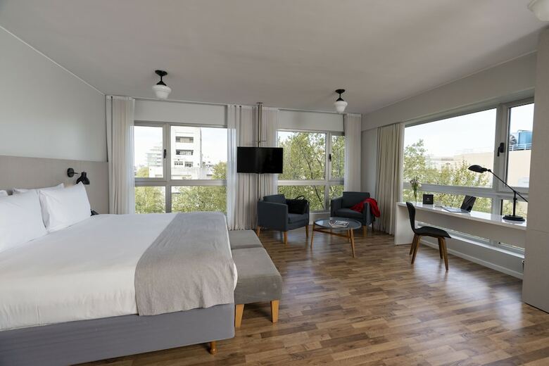 Hotel Madero Urbano Studios