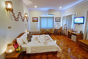 Triumph Hotel