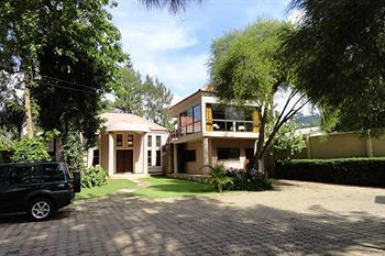 Bed & Breakfast Zawadi House