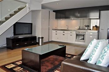 Astra Apartments - St Kilda Rd