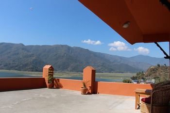 Nar-bis Hotel