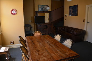 Bed & Breakfast Australian Heritage Hotel