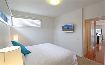 Hotel 7 Falls Apartments