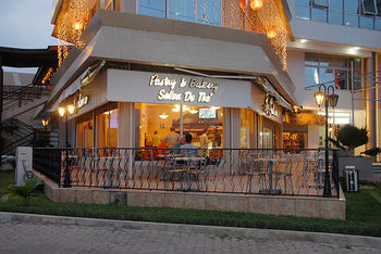 Hotel Robinhood Inn