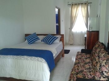 Hotel Cinnamon Heights