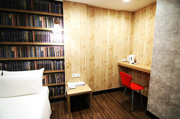 Hotel Diary Of Ximen II