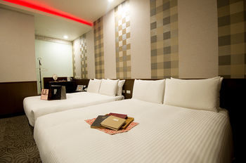 Hotel Diary Of Ximen II