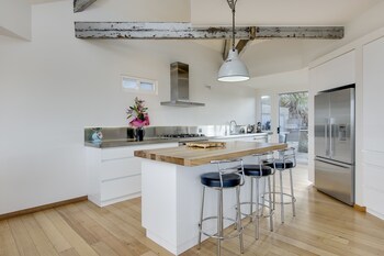 Villa Beachwood Studio