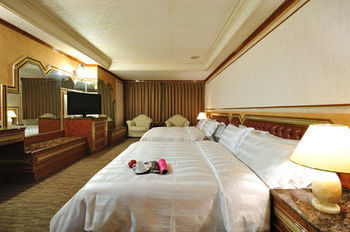 Barons Hotel