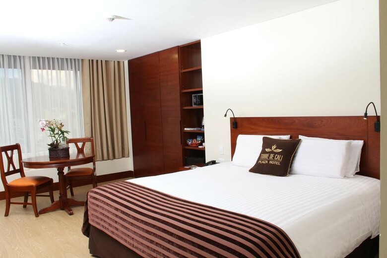 Hotel Torre De Cali Plaza