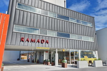 Hotel Ramada Suites Christchurch City