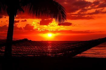 Travellers Beach Resort - Hostel