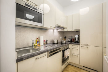 Vienna Grand Apartments City