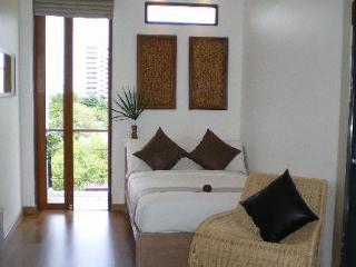 5ive Beach House Hotel