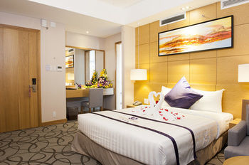 Iris Hotel