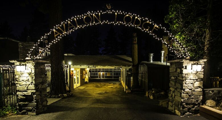 Hotel Avalon Lodge
