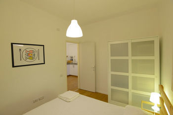 Apartamento Hatzmaot - Bat Yam