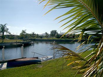 Tropical Paradise Bed & Breakfast