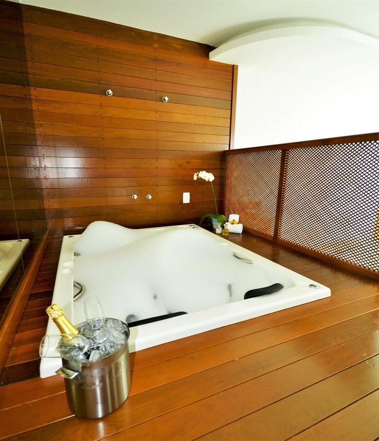 Best Western Plus Oasis Cabo Frio Hotel
