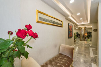 Darkmen Boutique Hotel