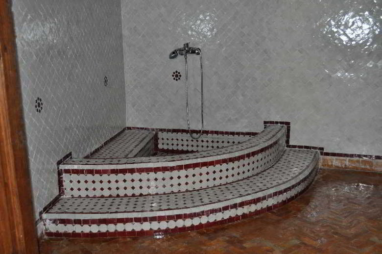 Riad Le Sucrier De F�s