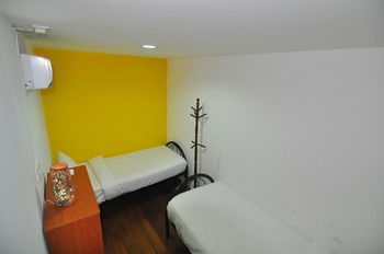 Backpacker's Stay - Hostel