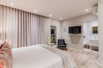 107 Dorpstraat Boutique Hotel