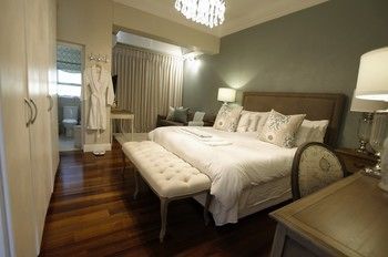 Island Way Villa