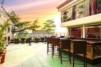Dcircle Hotel