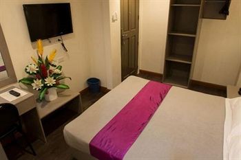 V Hotel