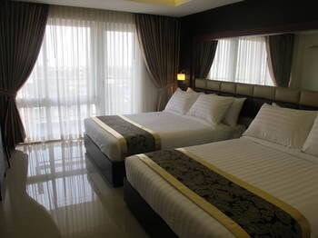 Kay Hotel And Residences