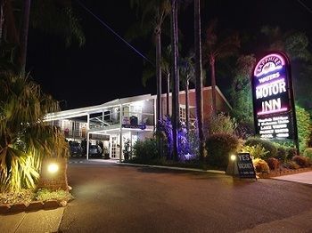 Sapphire Waters Motor Inn