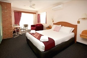 Sapphire Waters Motor Inn