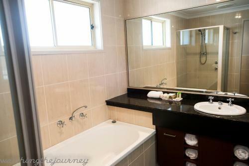 Best Western Plus All Settlers Motor Inn